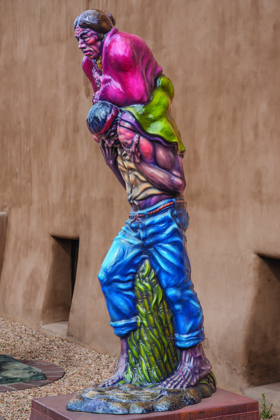 Luis A. Jiménez Jr., Border Crossing, 1989. Polychrome fiberglass, 128 × 40 × 55 in. Collection of the New Mexico Museum of Art. Purchase with funds from the Los Trigos Fund, Herzstein Family Acquisition Endowment Fund, Friends of Contemporary Art, Margot and Robert Linton, and Rosina Yue Smith, 1994 (1994.73.1). © 2015 Estate of Luis A. Jiménez, Jr./Artists Rights Society (ARS), New York.