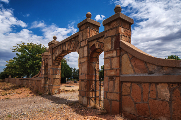 600400EdwardsBrian_02_FortSumnerCemeteryWall