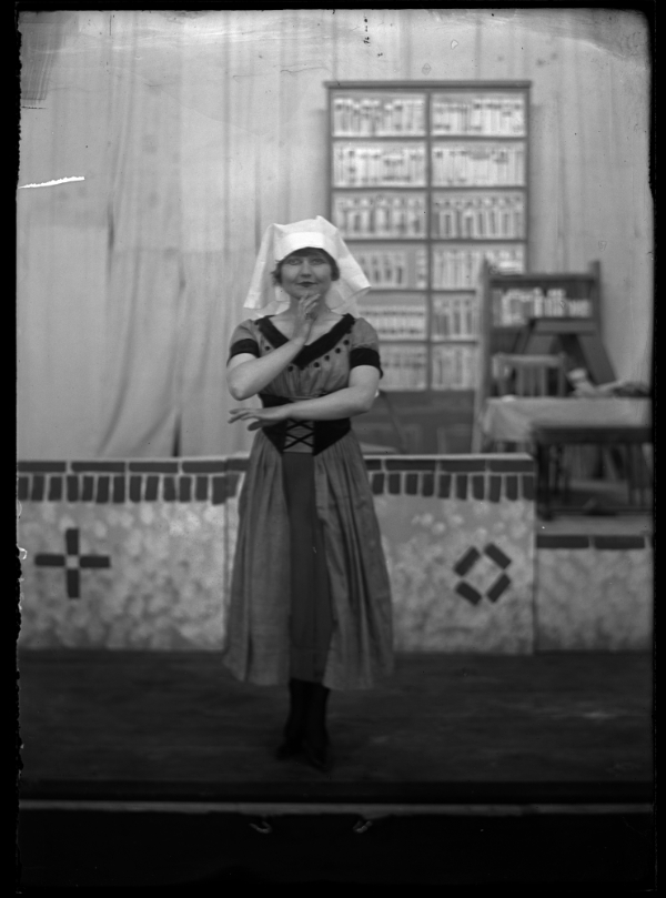 “The Man who Married a Dumb Wife,” Alison, Botal's servant (Louise Crow), Santa Fe Community Theater, St. Francis Auditorium, Santa Fe, New Mexico, May 13, 1919. Courtesy Palace of the Governors Photo Archives (NMHM/DCA), neg. no.099835.