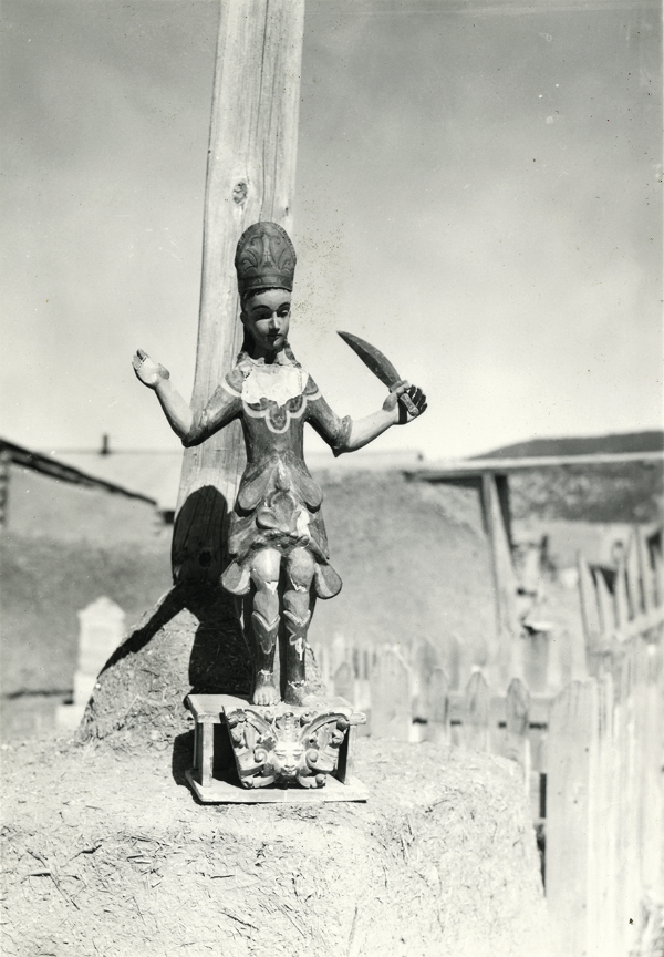 Bulto wood carving, New Mexico, ca. 1920-1930. Courtesy the Palace of the Governors Photo Archives (NMHM/DCA), neg. no. HP.2015.17.011