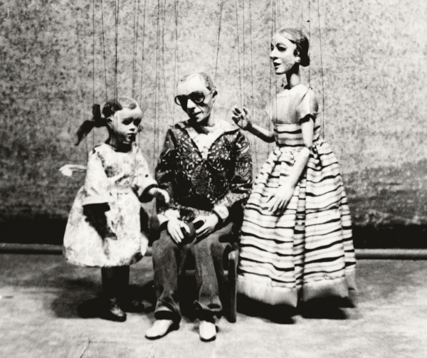 Baumann family marionettes, ca. 1959. Courtesy of the Palace of the Governors Photo Archives (NMHM/DCA), neg. no. HP.2011.07.003.