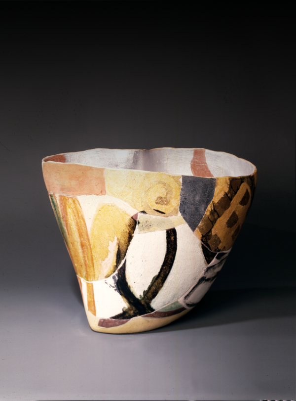 Kidney-shaped vessel